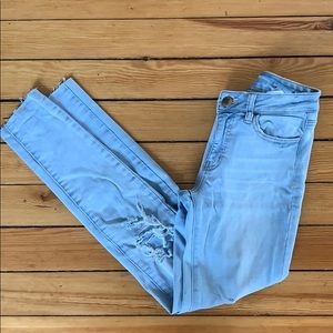 American eagle light colored distressed skinny